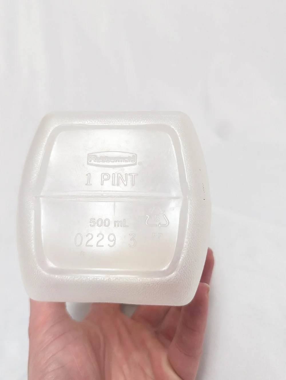 Vintage Rubbermaid 1 Pint‎ Servin Saver Drink Storage Bottle With White Lid
